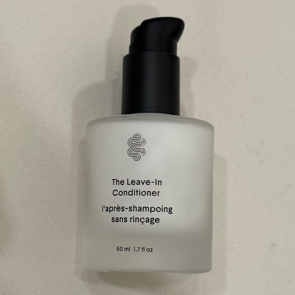 NWOT Crown Affair Limited Edition DS & Durga Leave-In
Conditioner - Travel